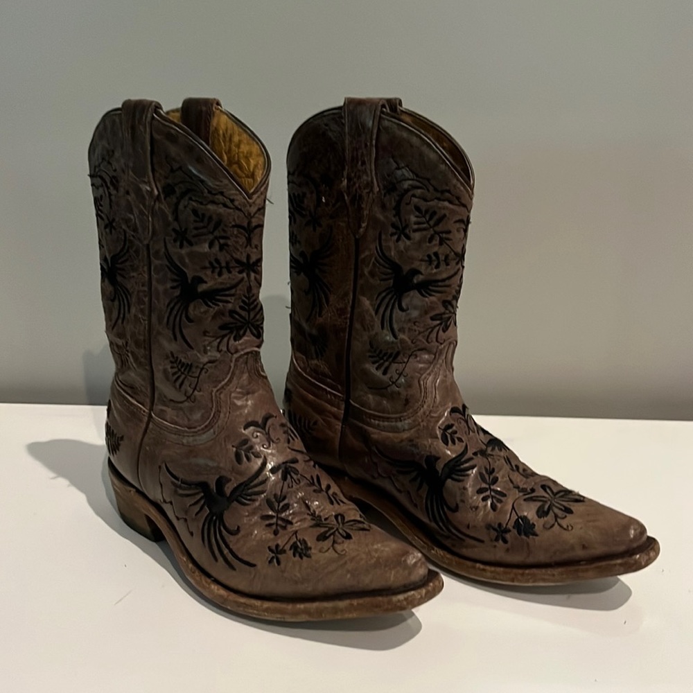 Girls size 1 1/2 Carrol boots